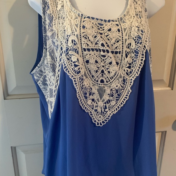 Tank top - Picture 3 of 4